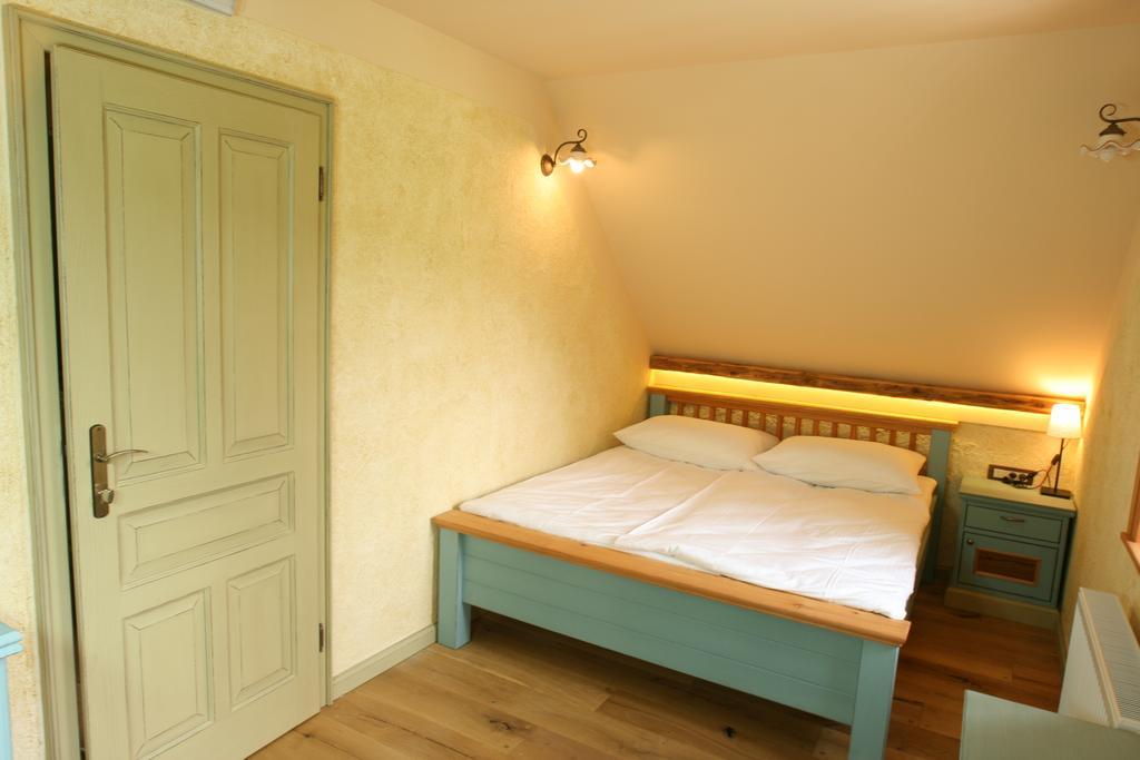 Villa Les With Hot Tub & Sauna Brezice Phòng bức ảnh